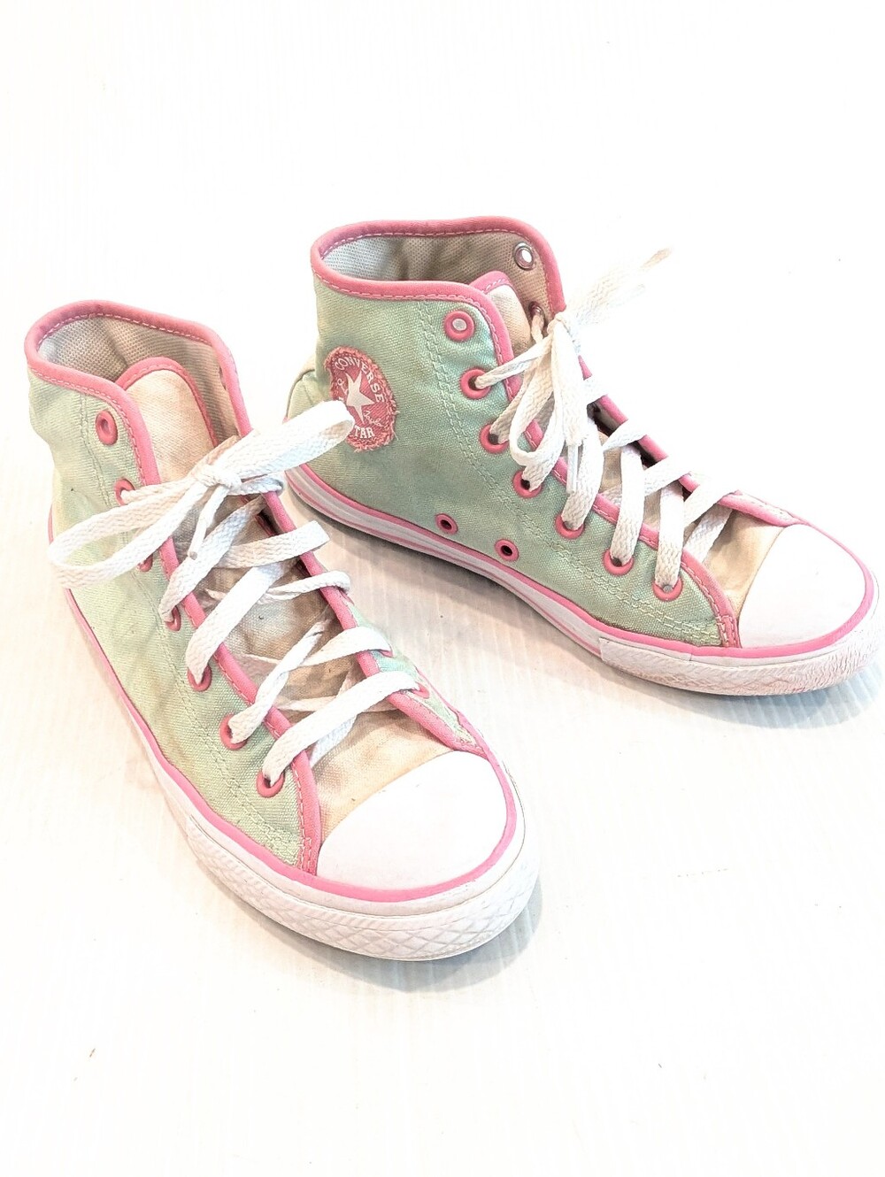 CONVERSE Kids' High Top Sneakers in Mint with Pink Trim Size 3